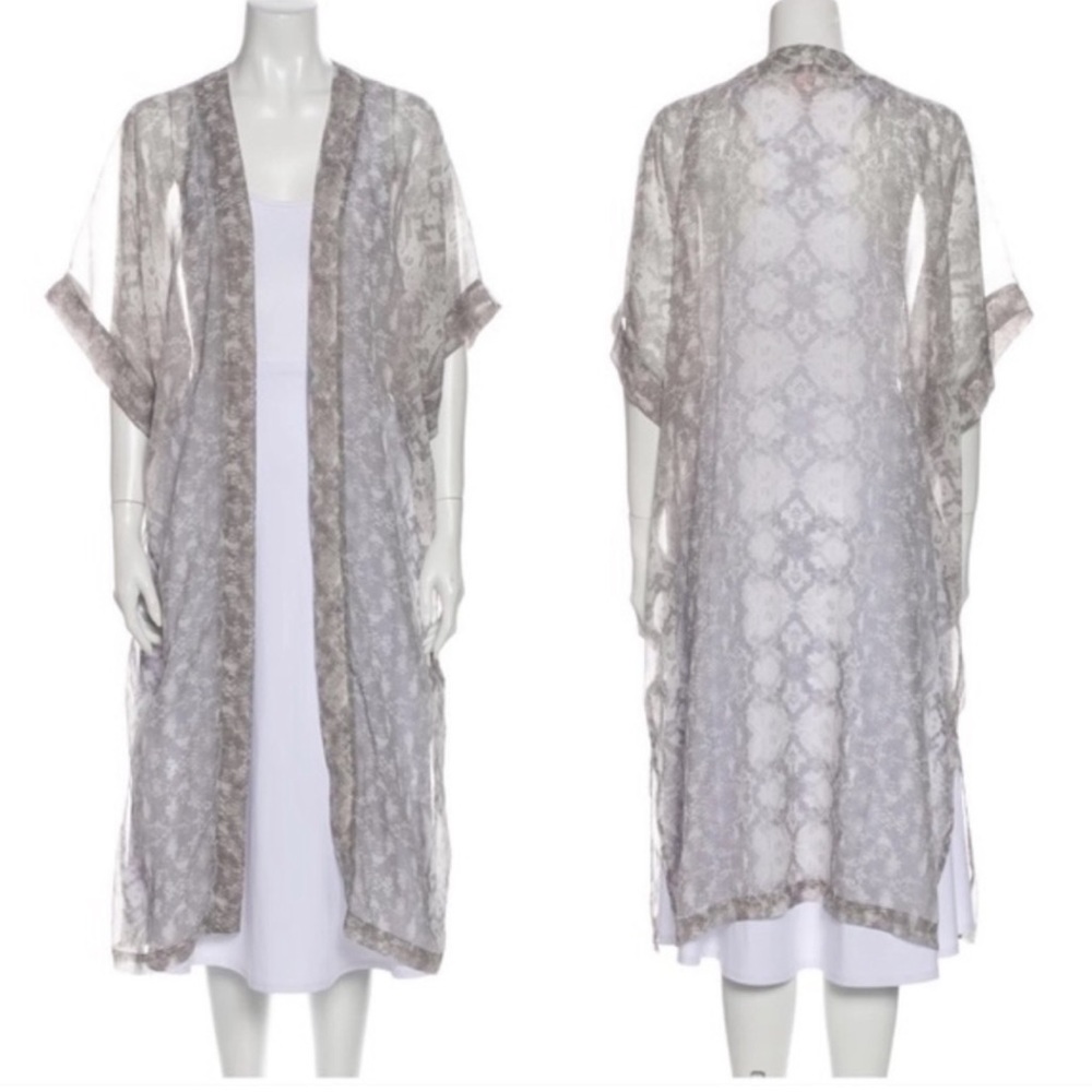 Rachel Zoe Grey Snake Print Sheer Long Kimono Duster
Swim Cover Up - One Size